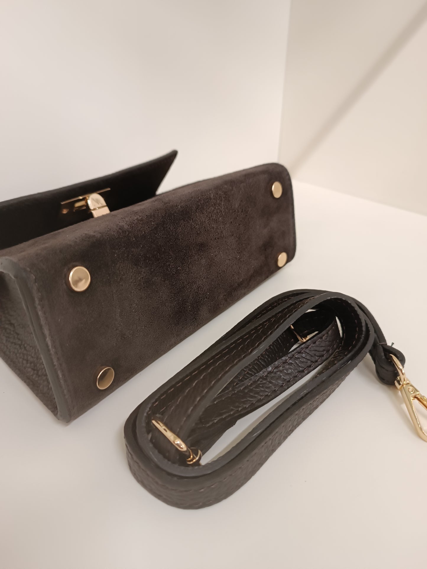Art. 10190d dark chocolate