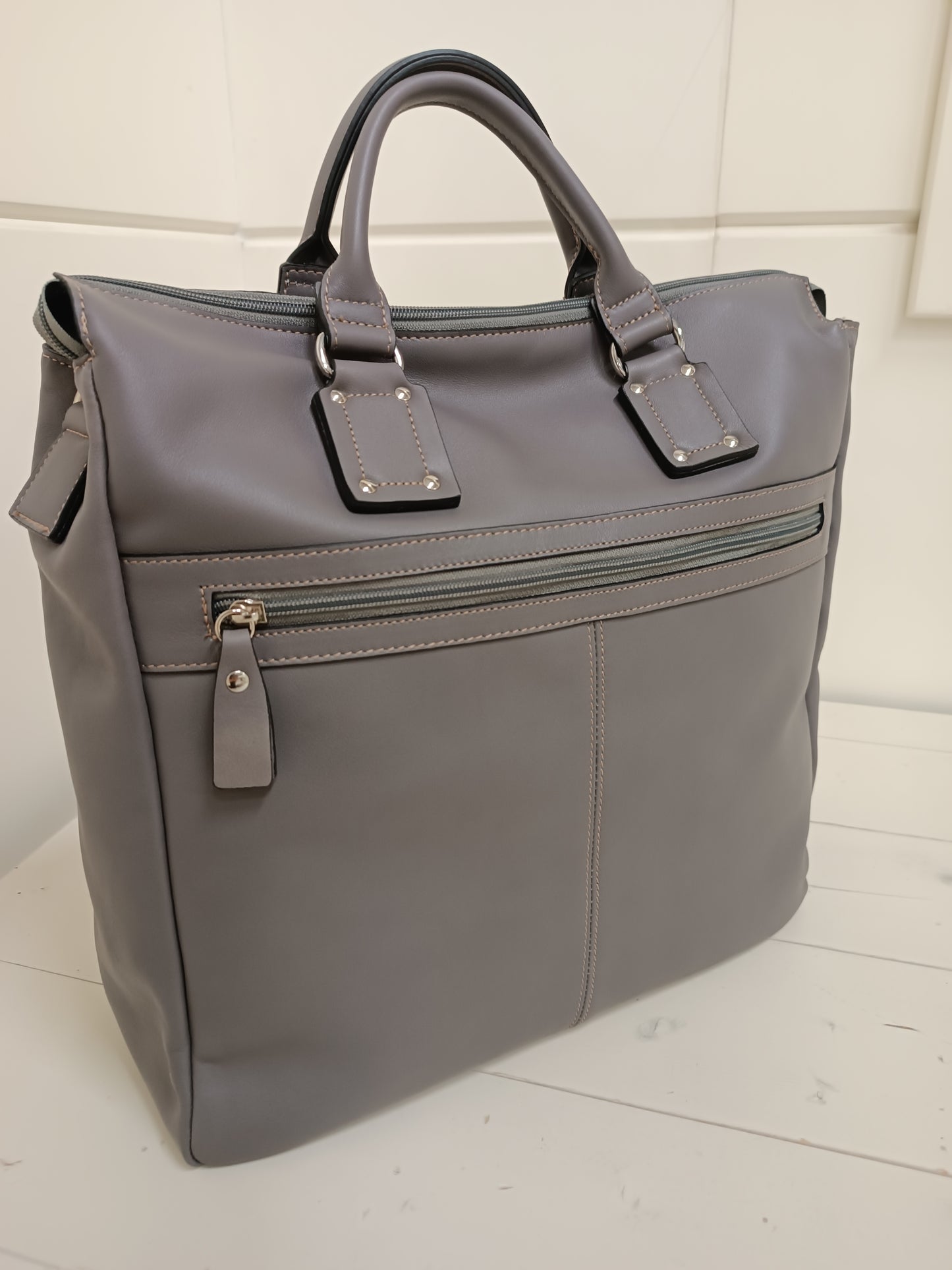 Art. 2101 grey