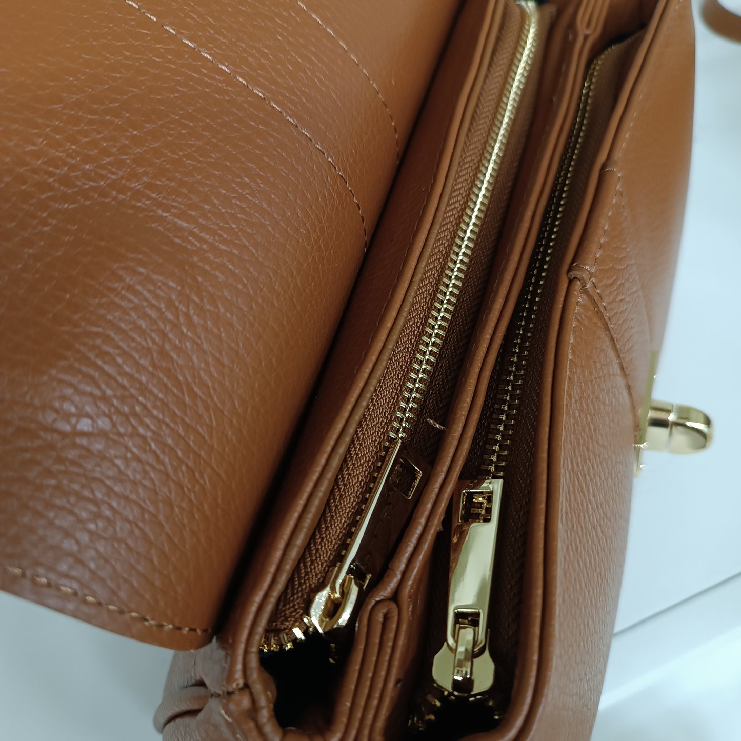 Art. 10191 cuoio