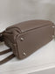 Art. 1045 taupe